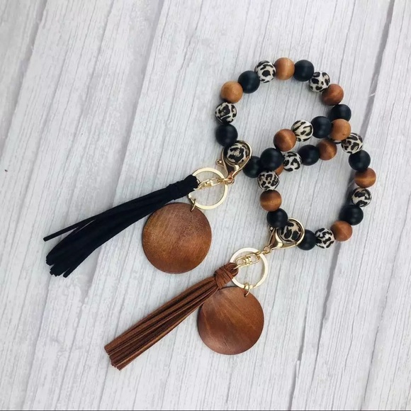 Cheetah Print/Wooden Beaded Keychain Wristlet - Picture 2 of 2